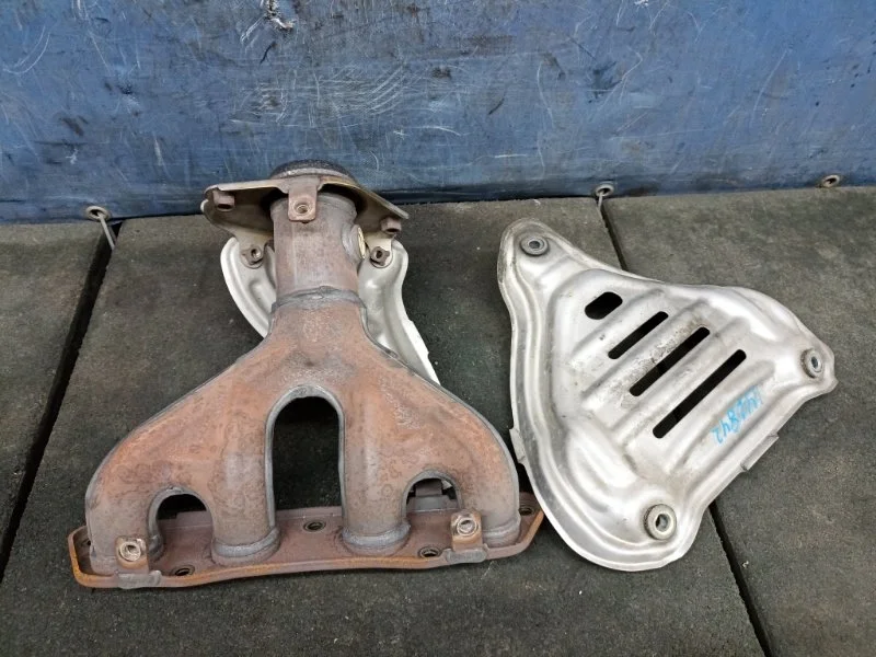 Коллектор выпускной Toyota Harrier 2015 1714137170 ZSU60W 2.0 3ZR-FAE