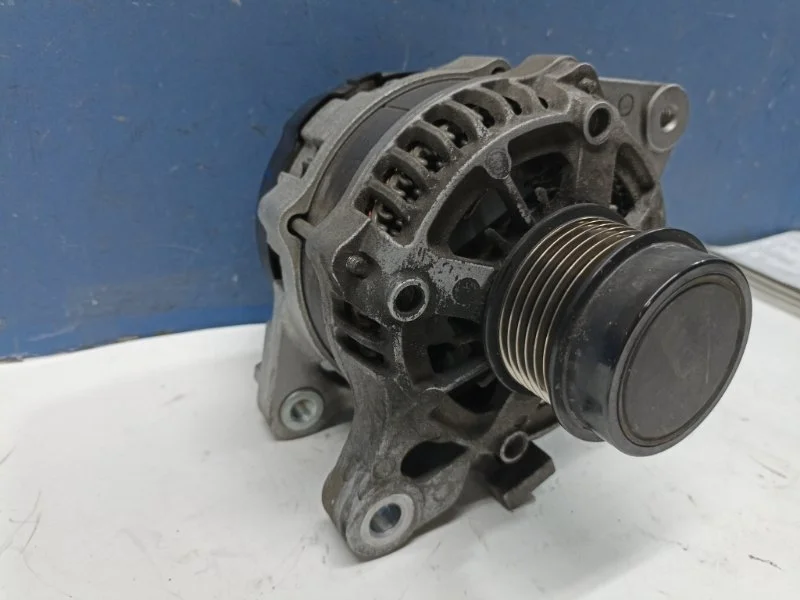 Генератор Toyota Harrier 2015 2706037180 ZSU60W 2.0 3ZR-FAE