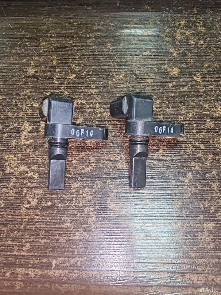 Датчик abs toyota 8954260050