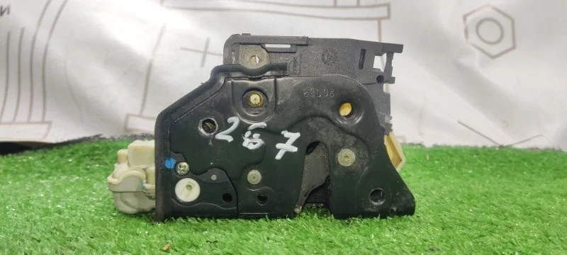 Замок двери задней правой Audi Q7 I 3C4839016C 4LB