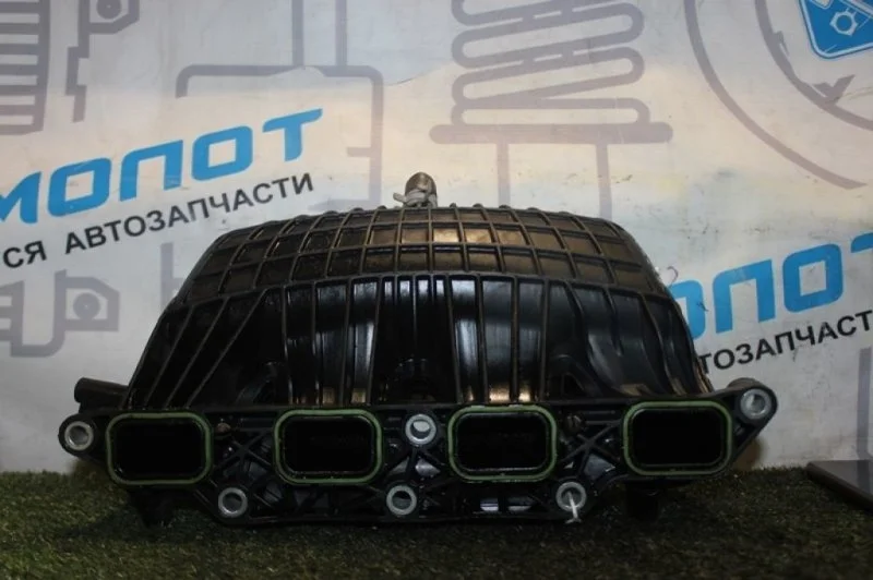 Коллектор впускной Volkswagen Golf 03C129711Q BMY