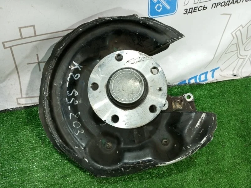 Цапфа задняя правая Audi Q3 3C0505433K