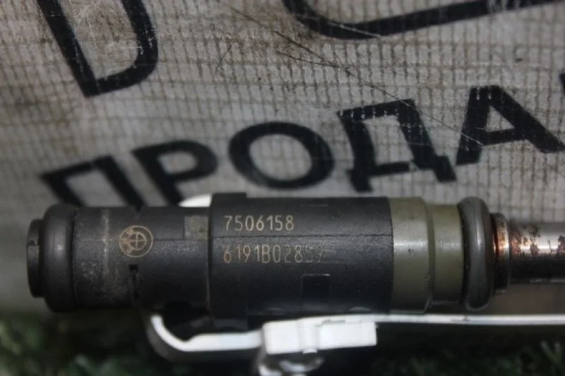 Форсунка топливная Bmw 1-Series 13537506158 E87 N40