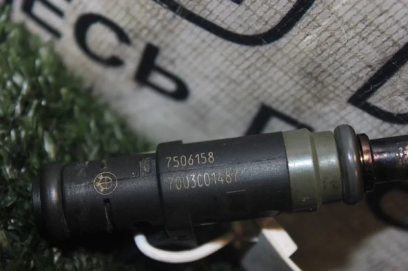 Форсунка топливная Bmw 1-Series 13537506158 E87 N40