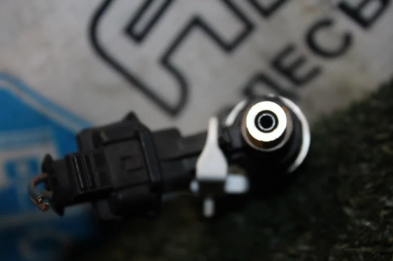 Форсунка топливная Ford Edge BB5E9F593BA 204PT