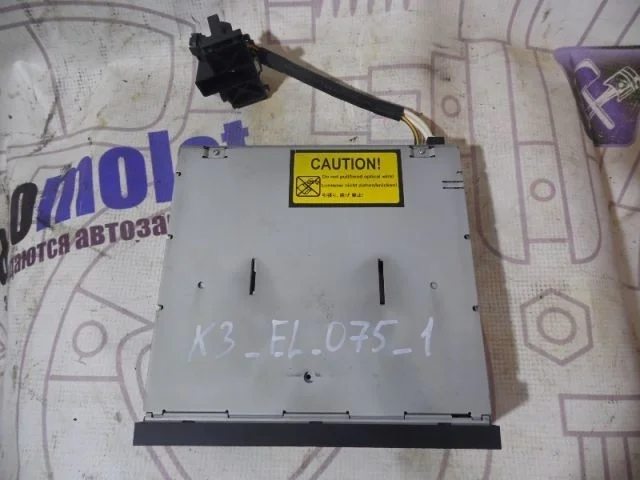 CD-Чейнджер Mercedes-Benz E-Class A2118703889 W211