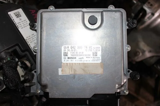 Блок управления двигателем Mercedes-Benz C-Class A6429007401 X164 OM