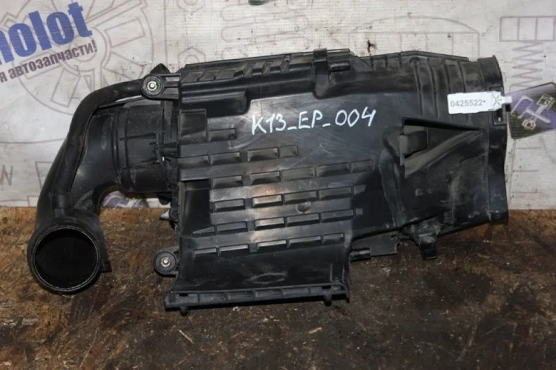 Корпус воздушного фильтра Mercedes-Benz C-Class A2710900901 C203 M271