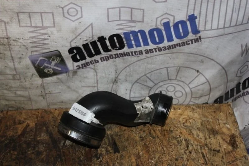 Патрубок интеркулера Mercedes-Benz E-Class A2710901437 S203 M271