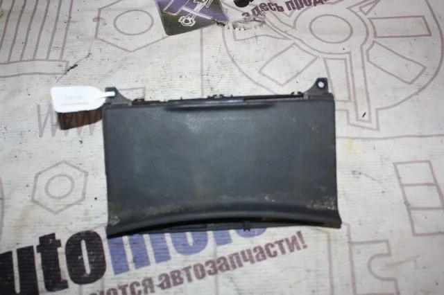 Пепельница передняя Mercedes-Benz S-Class A2216801552 W221