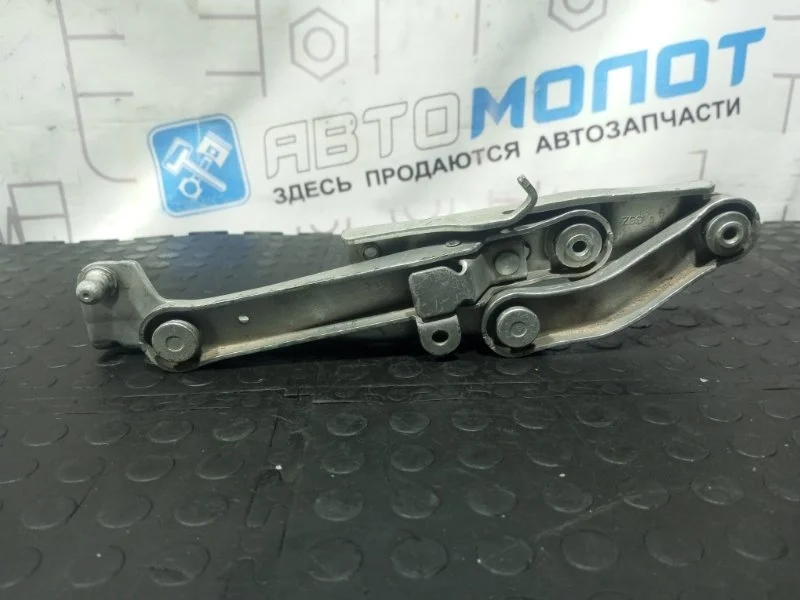 Петля капота Mercedes-Benz Cls-Class A2118800228 C219