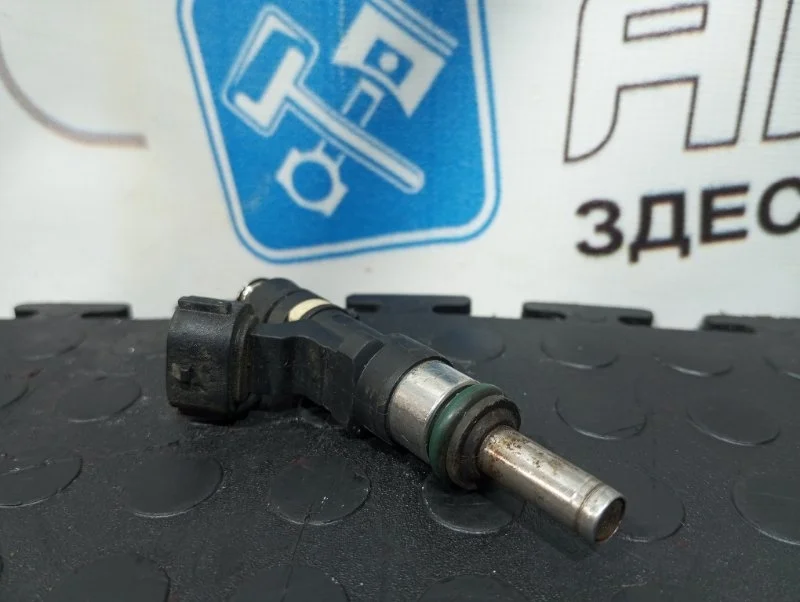 Форсунка топливная Mitsubishi Lancer 1465A029 CY4A 4B11