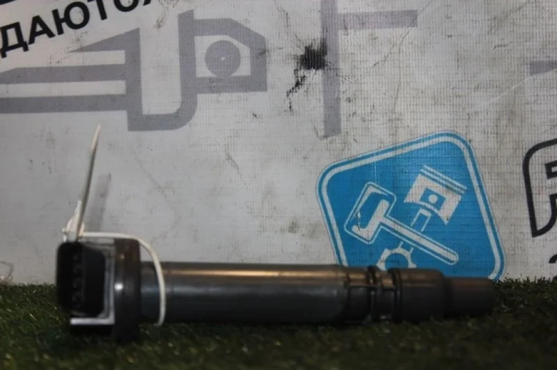 Катушка зажигания Toyota Crown 9091902250 URJ201 3GR