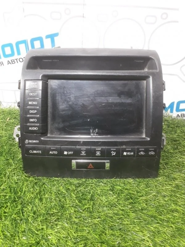 Магнитола Toyota Land Cruiser 8611160280 URJ201