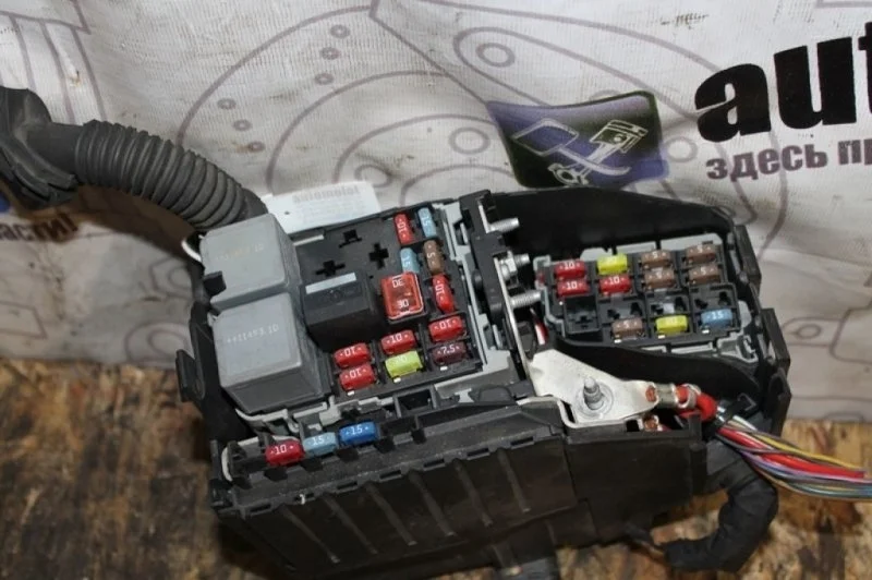 Блок предохранителей Volvo S80 Ii 31337340 AS07