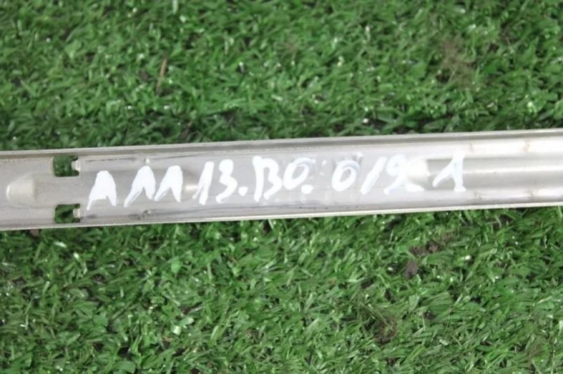 Фиксатор фары Volvo V70 Iii 30678340 BW