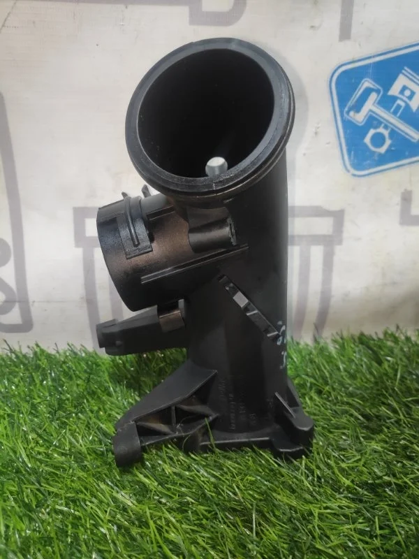 Патрубок воздушного фильтра Volkswagen 2009 03С145861D BMY