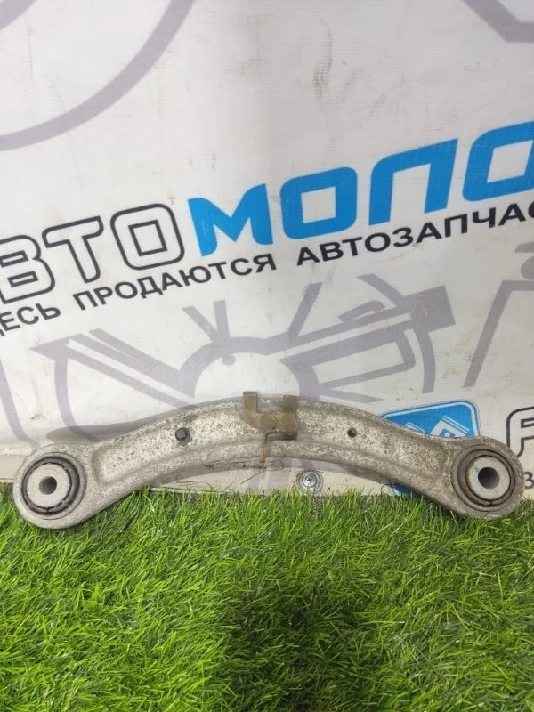 Рычаг задний верхний Audi Q7 2007 7L0505375A 4LB BHK