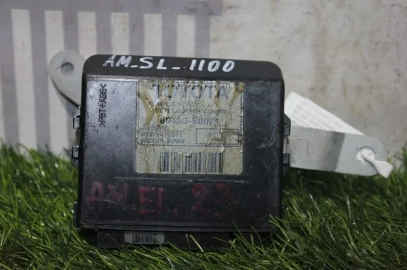 Блок управления зеркалами Lexus Lx570 8943060071 GRJ200 URJ200 UZJ200 UZJ200W VDJ200 URJ201 URJ201W URJ202 VDJ201