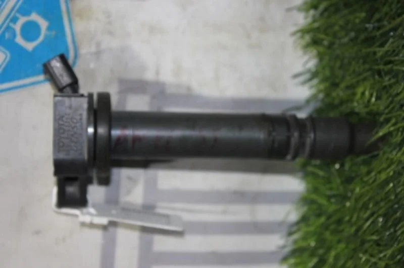 Катушка зажигания Toyota Crown 9091902250 URJ201 GRX121 GRX125 GWS204 3GR