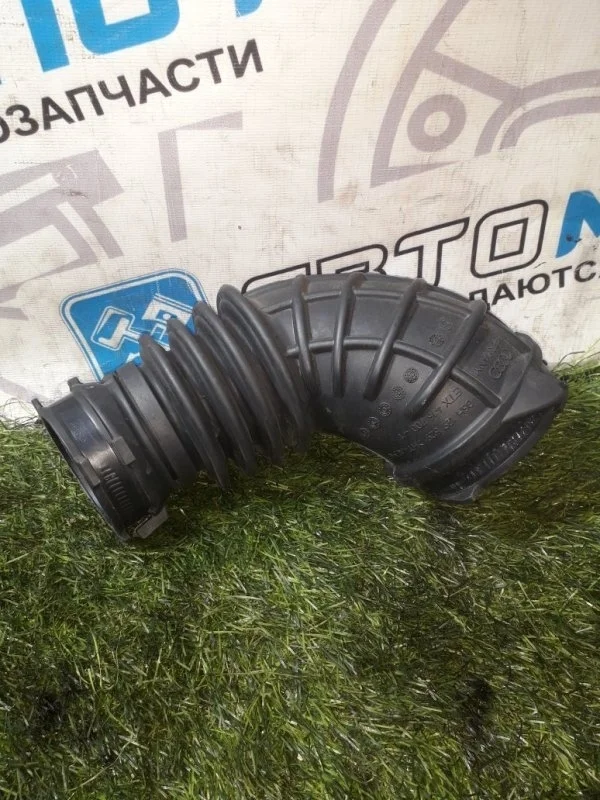 Патрубок воздушного фильтра Audi A4 A5 06H129629 CAB