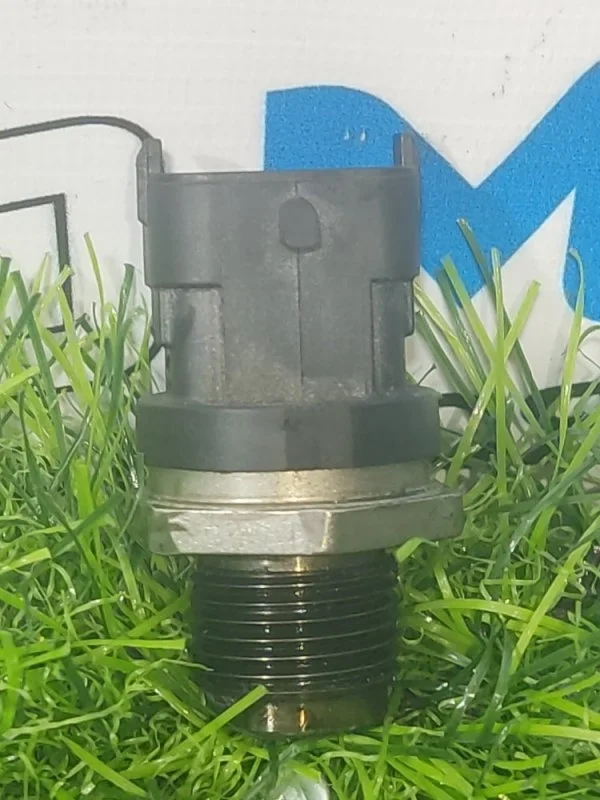 Датчик давления топлива Hyundai Santa Fe 0281002706 CM D4EB