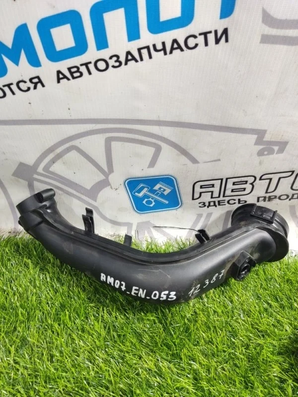 Патрубок интеркулера Volkswagen Tiguan 03C145673N CAX