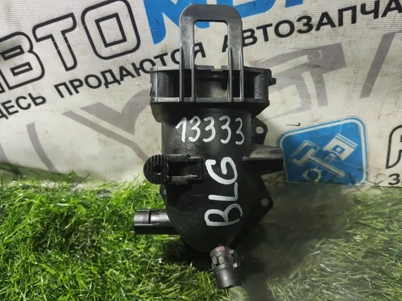 Патрубок впускного коллектора Audi Volkswagen 03C129721B BLG BMY