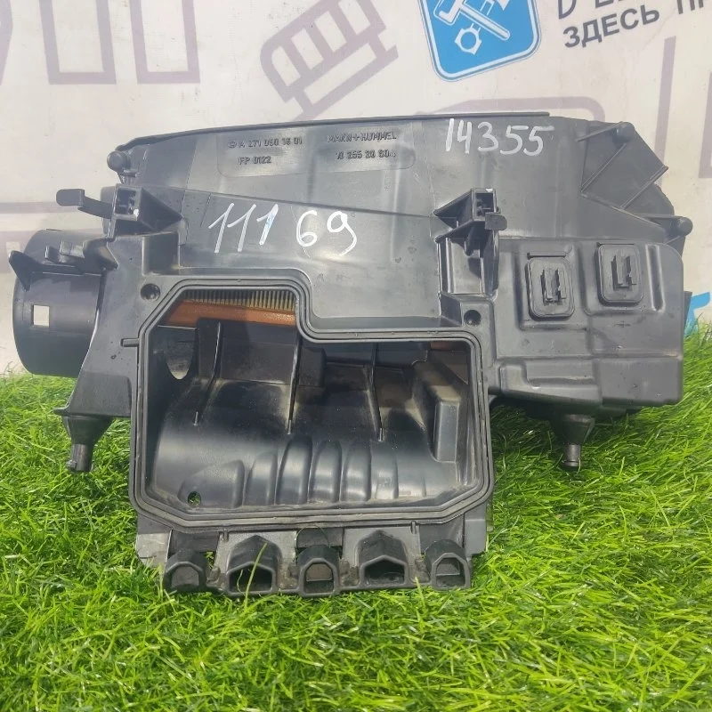Корпус воздушного фильтра Mercedes Benz C-Class A2710901601 W204 W212 M271 271.860 271860