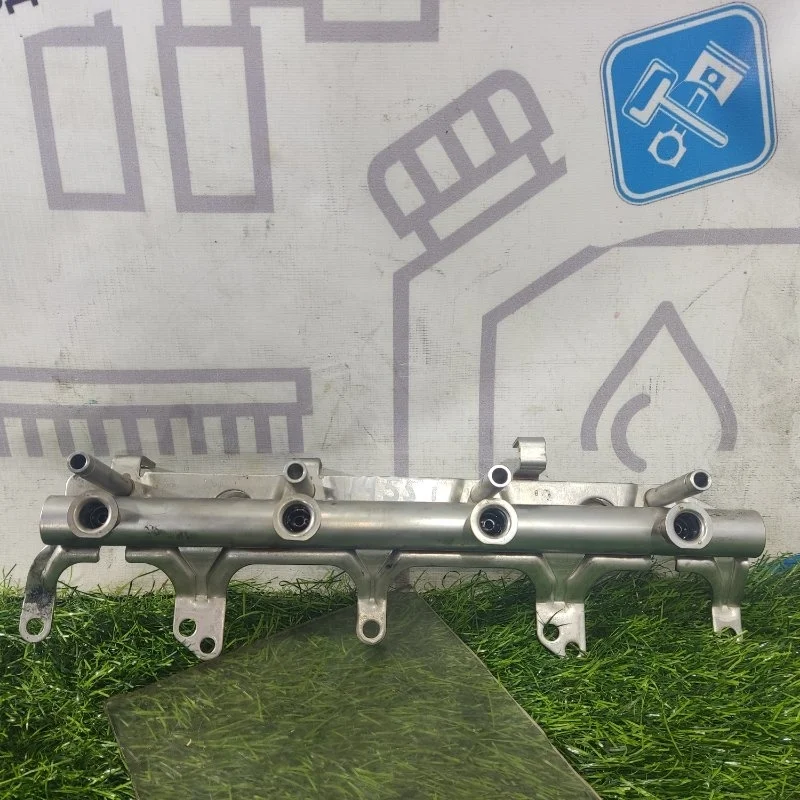 Топливная рампа Audi A4 4 A5 1 06J133317 8K2 B8 8F7 8T3 8TA CAB