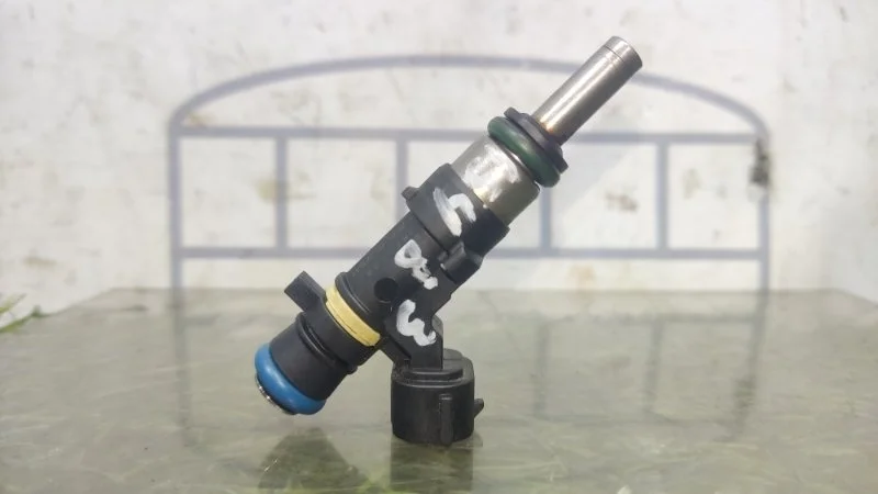 Форсунка топливная Mitsubishi Lancer 1465A029 CY4A 4B11