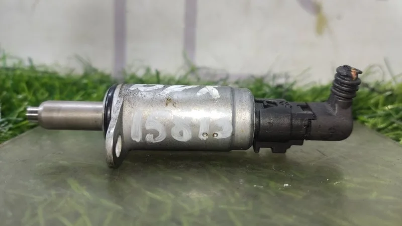 Клапан электромагнитный Audi A4 4 A6 3 06E103697E 4F2 4F5 C6 8K2 8K5 B8 BDX