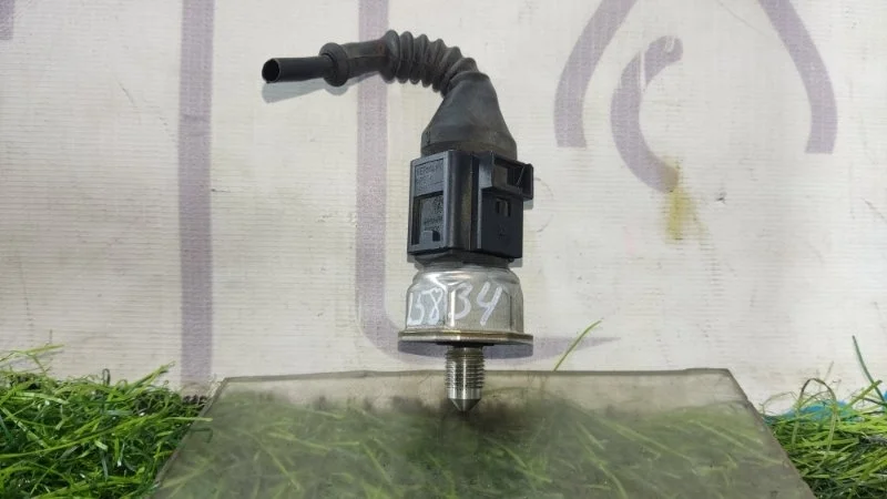 Датчик давления топлива Audi A4 4 A6 3 03C906051D 4F2 4F5 C6 8K2 8K5 B8 BDX