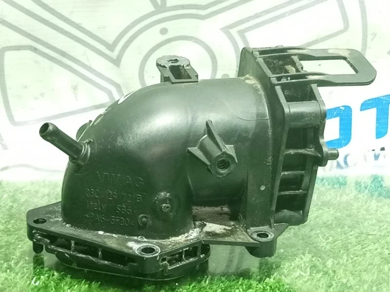 Патрубок воздушного фильтра Volkswagen Golf 03C129721B CAV CAVD