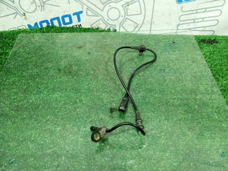 Датчик ABS Mercedes-Benz E-Class A2115402317 W211 642920 642.920 OM642, передний