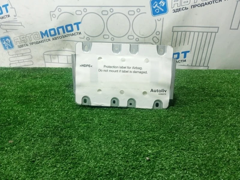 Подушка безопасности пассажира Volvo Xc60 31332118 B4204T6