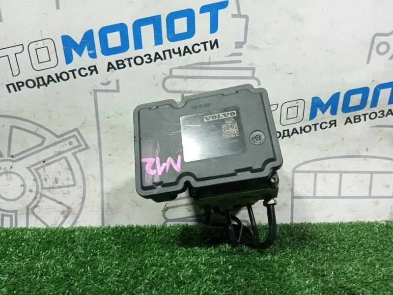 Блок ABS (насос) Volvo Xc60 31329139 B4204T6
