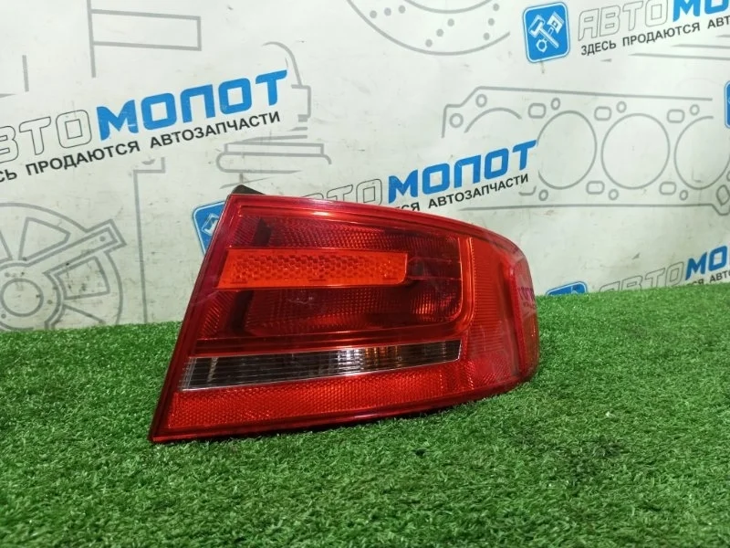 Фонарь задний правый Audi A4 8K5945096D B8 CDH
