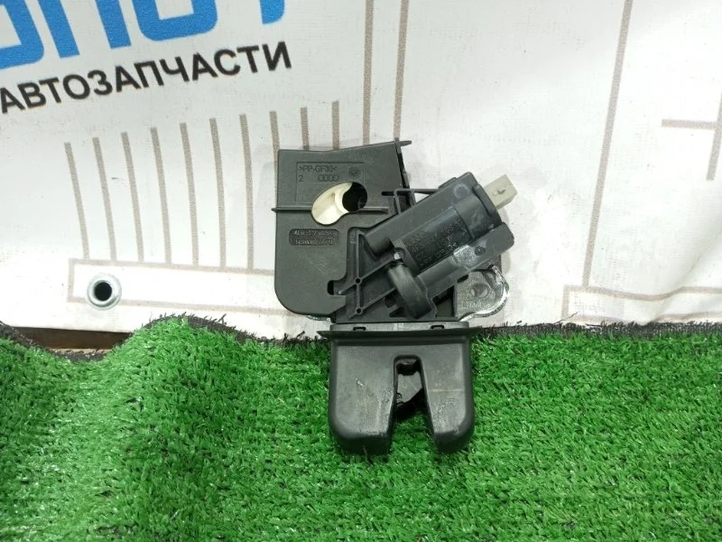 Замок багажника Audi A4 4F5827505D B8 CDH