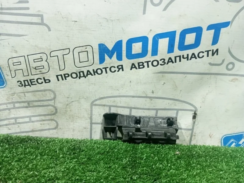 Направляющая бампера Audi A6 4G5807890 C7 CHV, задняя правая