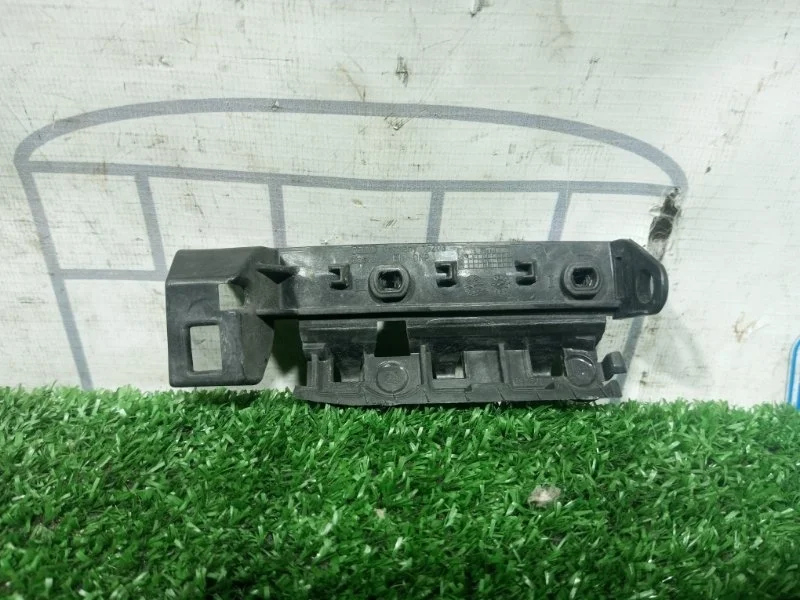 Направляющая бампера Audi A6 4G5807889 C7 CHV, задняя левая