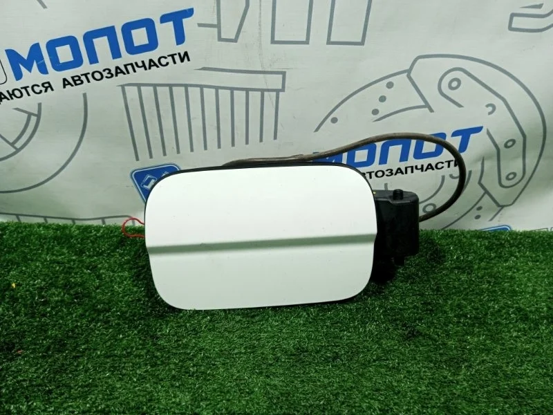 Лючок бензобака Audi A6 8E0010184T C7 CHV