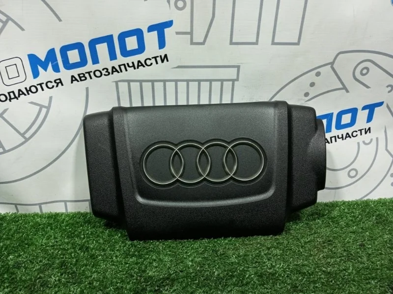 Крышка двигателя декоративная Audi A6 Avant 06E103926L C7 CHV