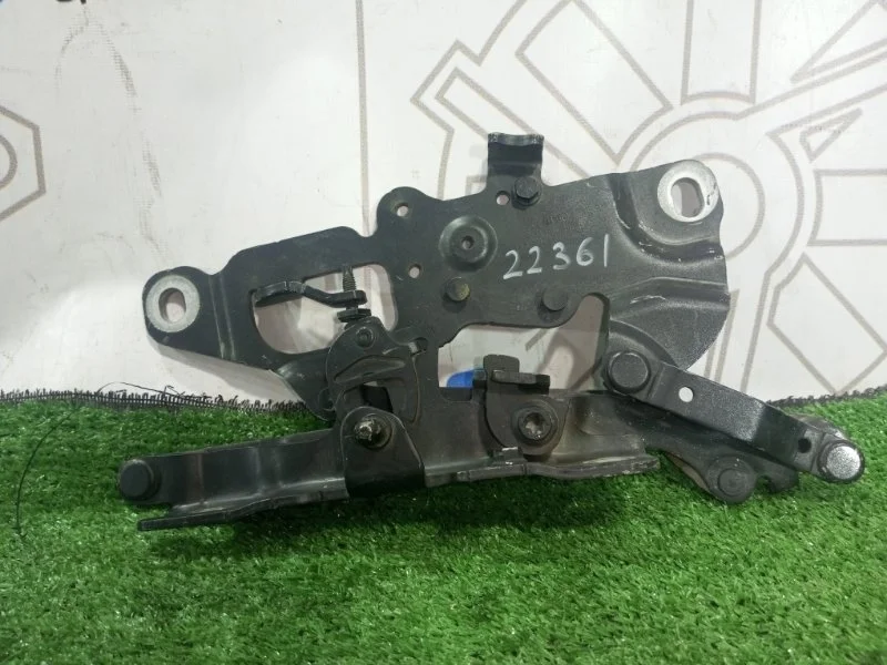 Петля капота BMW 5-Series 7249887 F10 N52B25AF, левая