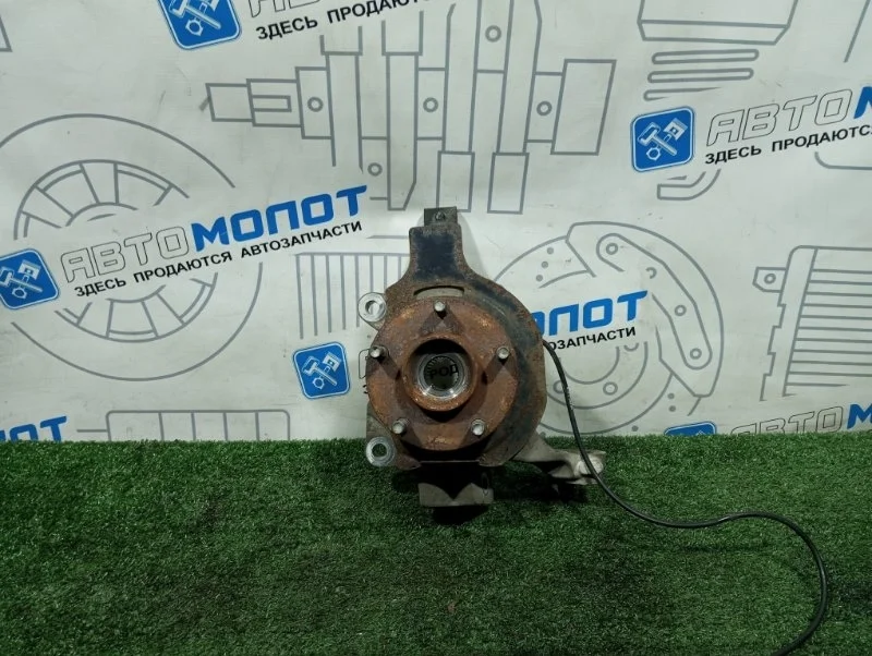 Кулак поворотный передний левый Nissan Teana 40015JA00A J32 QR25DE