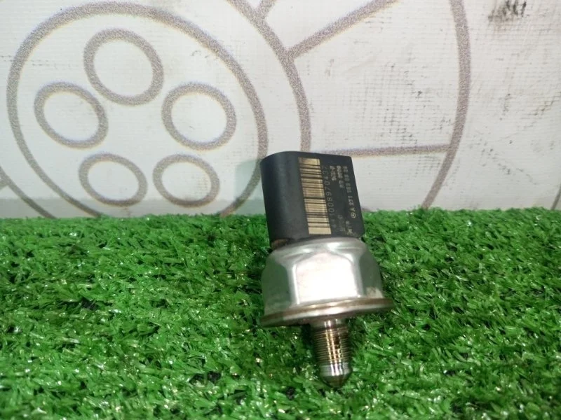 Датчик давления топлива Mercedes-Benz C-Class A2711530328 W204 271860