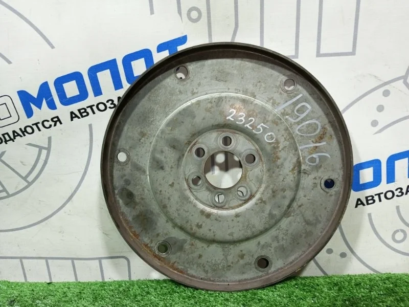 Маховик Volkswagen Golf 038105327B BVY