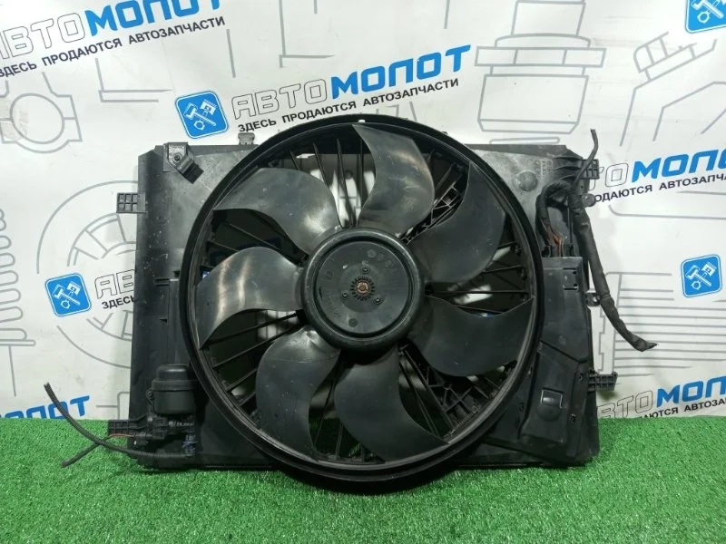 Вентилятор охлаждения радиатора Mercedes-Benz E-Class A2045000393 W212 271860
