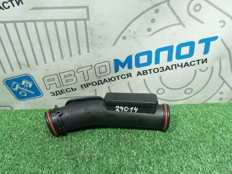Патрубок интеркулера Audi Volkswagen 03C145674A BLG BMY