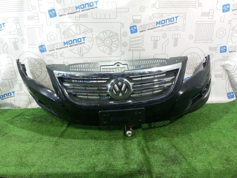 Бампер передний Volkswagen Tiguan 5N0807221D 5N1 CAW